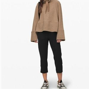 Lululemon crop pants size 6